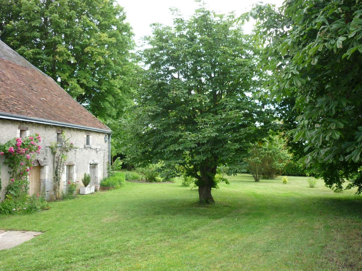 La Bauldiniere Bed & Breakfast Tauxigny Exterior photo